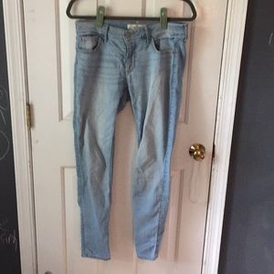 Light wash skinny jeans